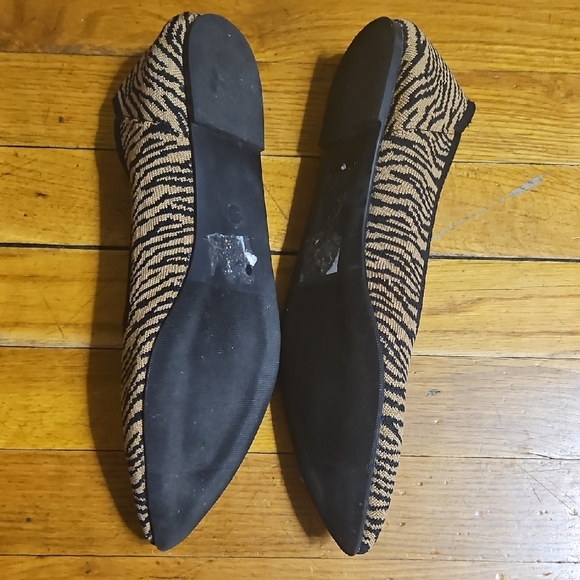 MIA Black and Brown Flats with Animal Print - Picture 2 of 4
